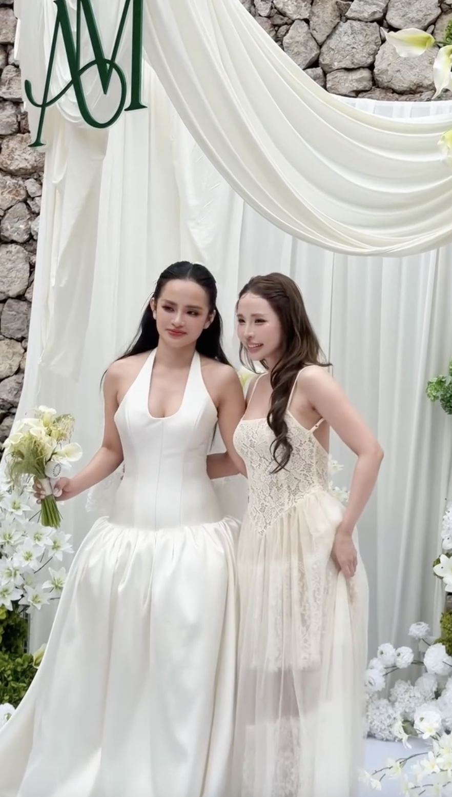 Đám cưới kín đáo của Vương Anh Ole và vợ hơn 5 tuổi- Ảnh 5.