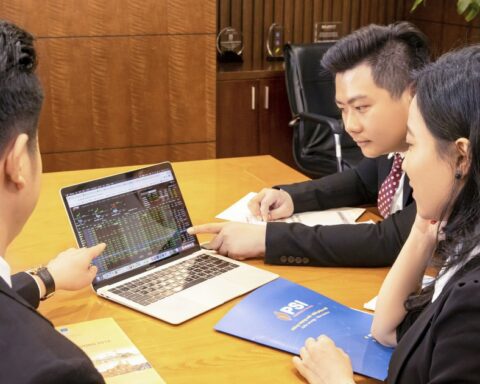 Chứng khoán Dầu khí bị phạt và truy thu thuế