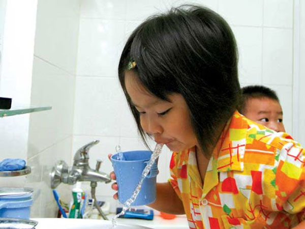 Thuốc trị tay chân miệng ở trẻ em 2 ve_sinh_ho_hap_cho_tre_phong_benh