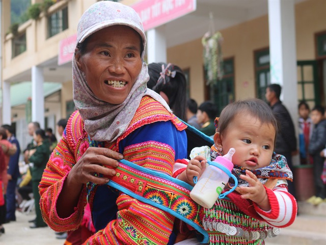 Những lưu ý khi dùng sữa cho trẻ - Ảnh 2.